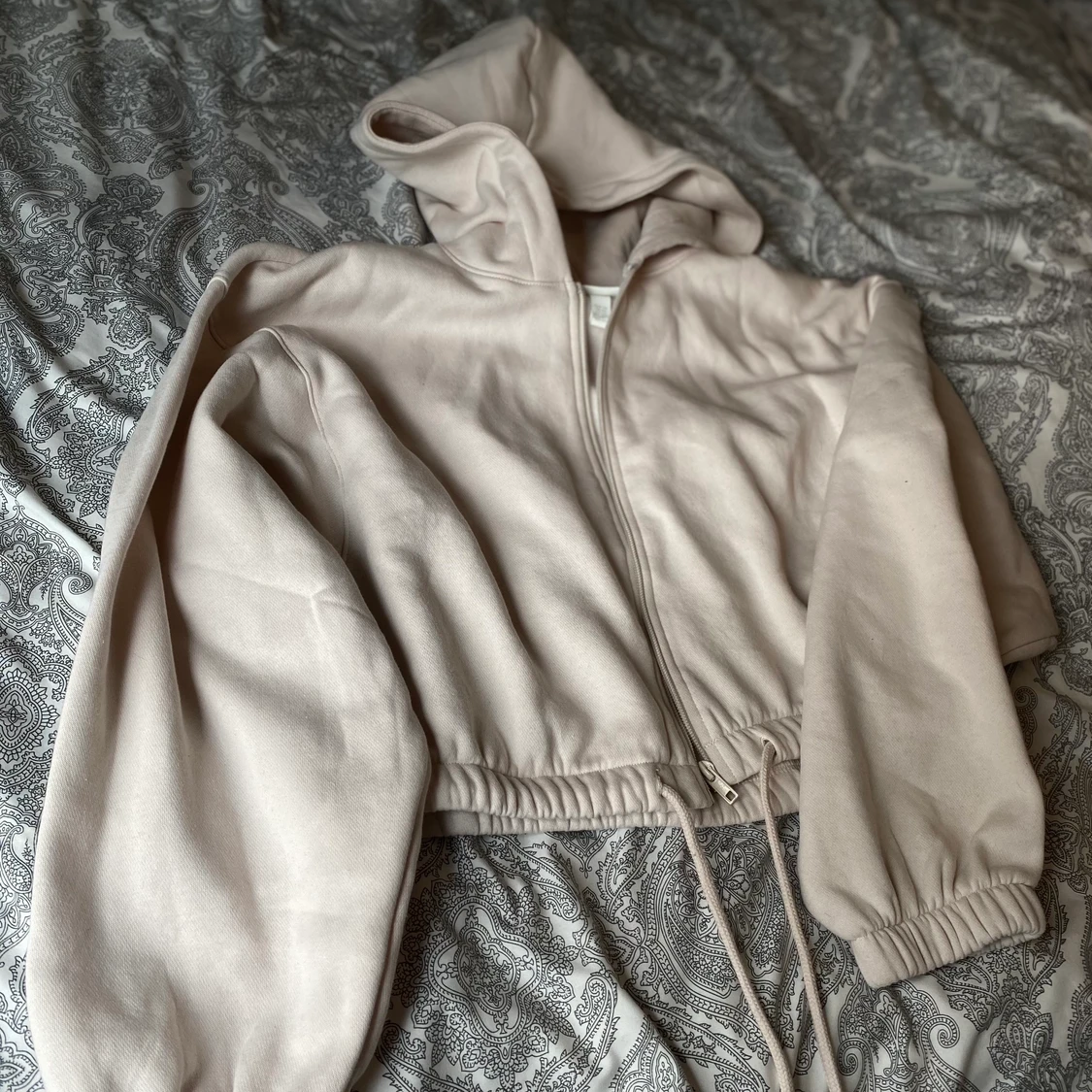 Croppad hoodie 