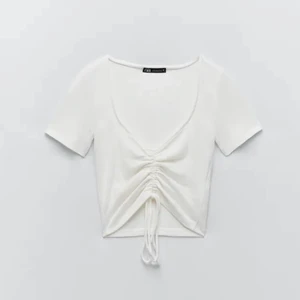 Topp i storlek s - Säljer den för att den är för liten, så aldrig använt, i storlek s