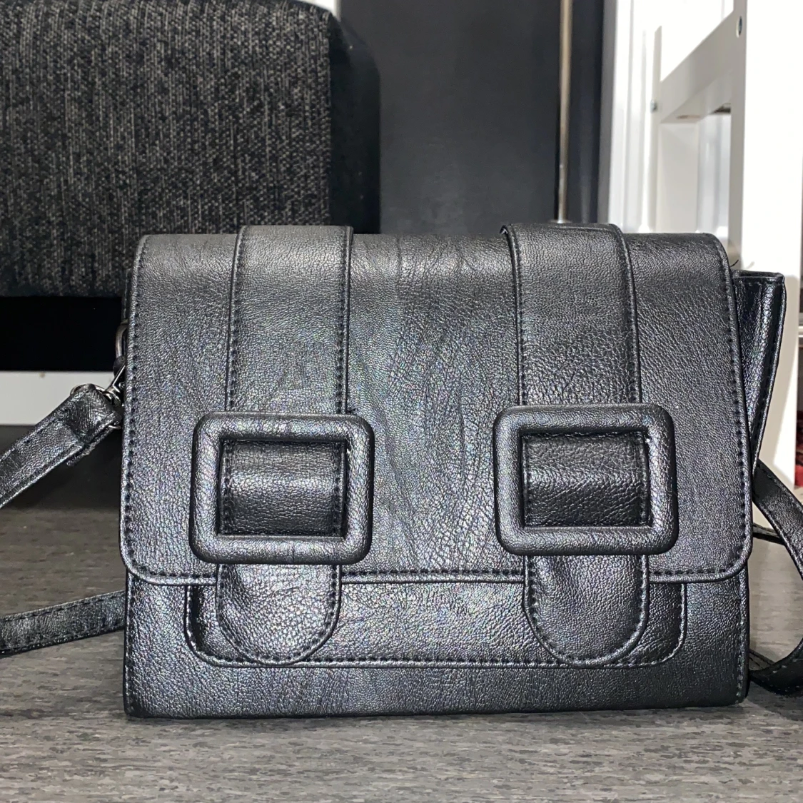 Liten svart väska  - 90