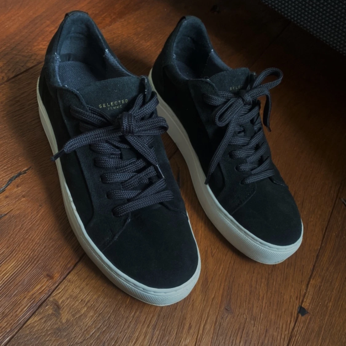 Svarta sneakers - 90