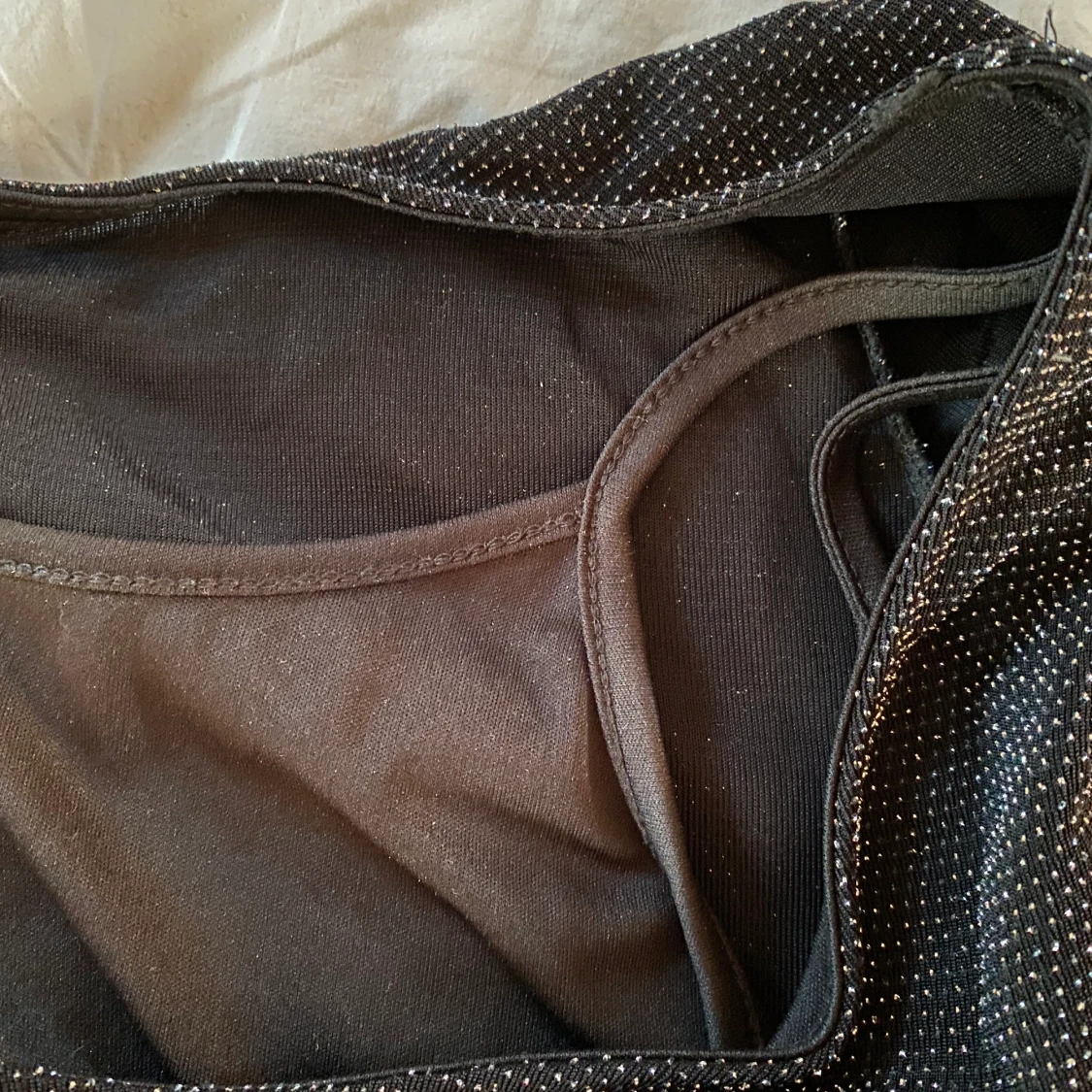 Slimmad klänning - 91