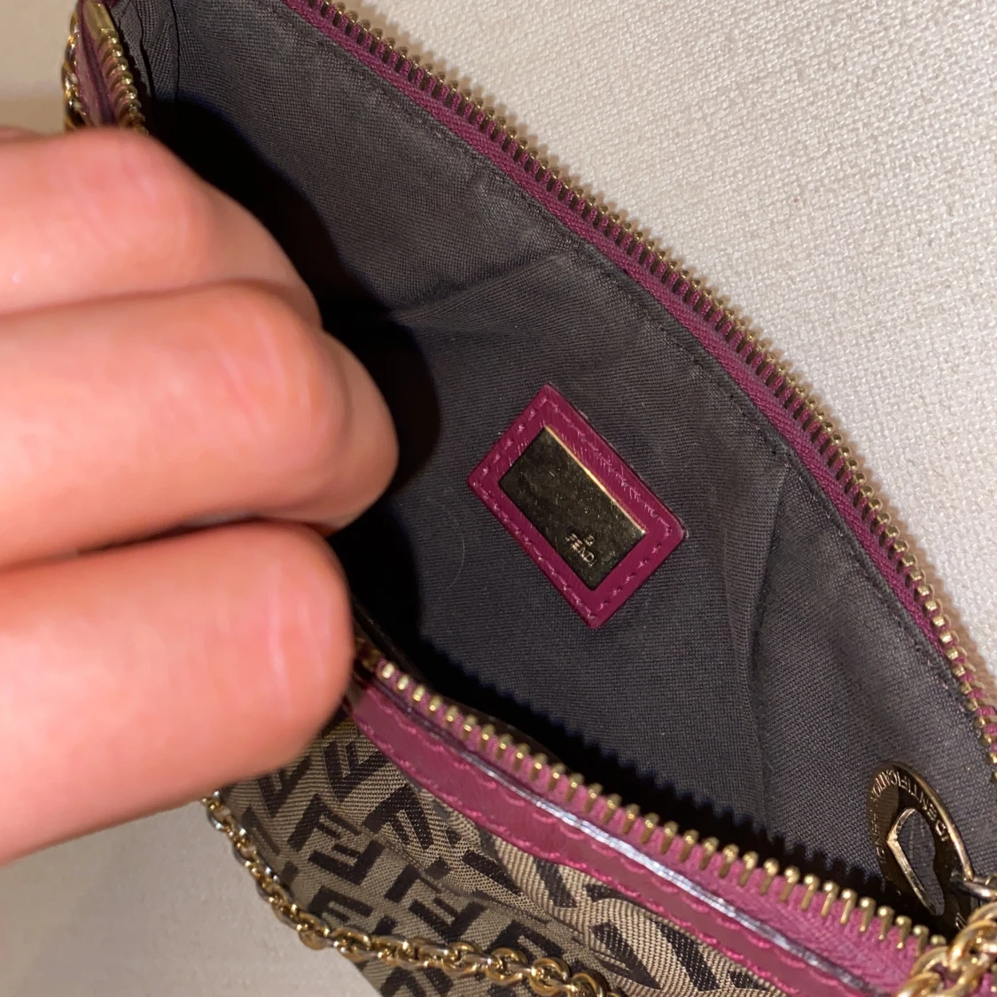 Fendi väska - 91