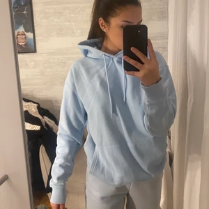 Hoodie - Bra skick aldrig använd