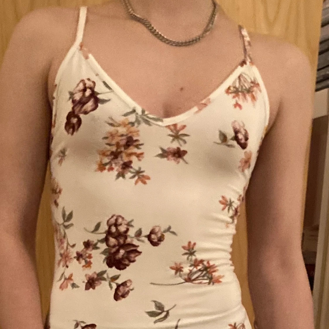 Brandy Melville white flower dress  - 91
