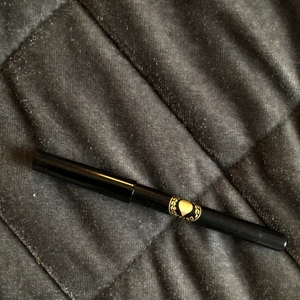 Svart eyeliner pencil - Svart eyeliner pencil! Från depend! Helt ny och oanvänd 