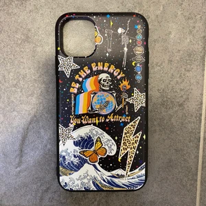 Skal - 🖤Skal från Shein🖤 ✨Storlek: IPhone 11✨  Jättefint skick!  📍Frakten är inräknad i priset📍