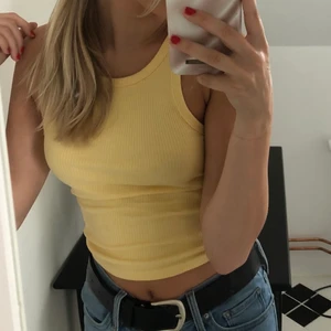 Linne gult  - Gult linne frn Gina tricot i xxs men passar även som xs