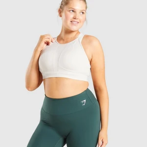 Sport-bh gymshark  - Oanvänd sport-bh från gymshark som tyvärr var för liten och kan inte lämnas tillbaka.