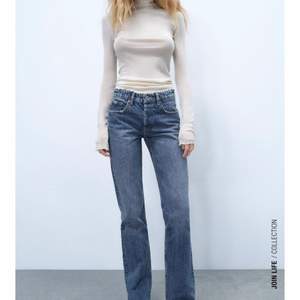 Snygga Zara midrise jeans i storlek 38, använda 1 gång och tvättade 1 gång. Säljer pga inte kommer till användning💙❤️‍🔥