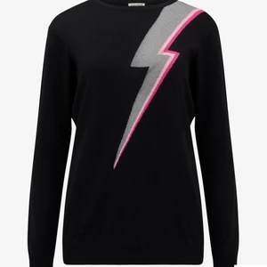 Stickad tröja  - Säljer nu min underbara Sugarhill Brighton stickade tröja pågrund av att den ej kom till användning och inte riktigt min stil längre. Aldrig använd (endast testad 1 gång) och därmed alla prislappar kvar. Nästan helt slutsåld på Zalando. Pris går att diskuterars då pris ej är satt en utan skriver endast 250 sen får man komma med eget förslag!💕💕 