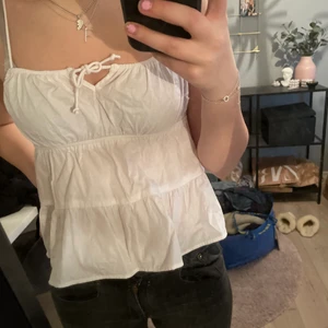 Vit topp - Så gullig topp från hm❤️