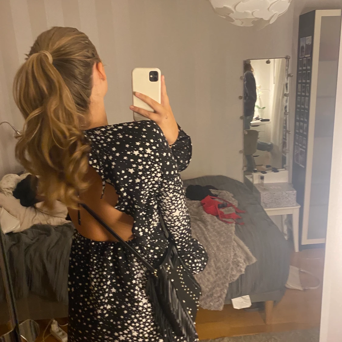 Klänning svart med stjärnor   - 91