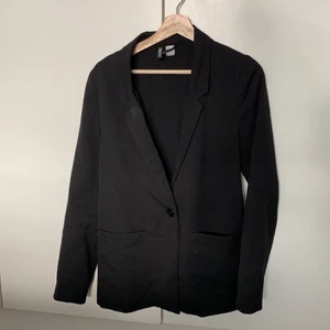 Svart kavaj  - Fin svart oversized kavaj 