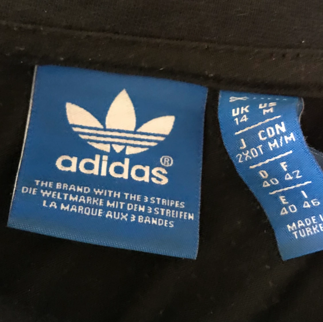 Adidas T-shirt, ovanligt mönster - 91