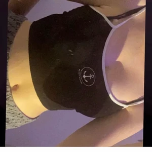 Linne - Säljer mitt linne från bershka! Super söt och bra skick❤️