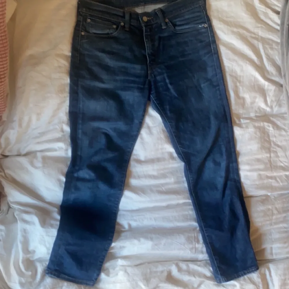 Levis jeans i gott skick, låg midja (jag är 172 cm).. Jeans & Byxor.