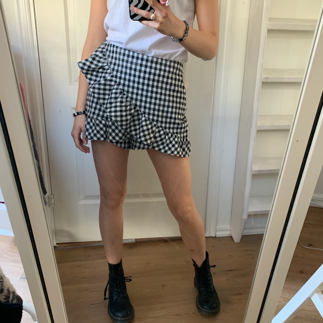 SÅ FINA SKORTS ☁️🖤🖤 - 90