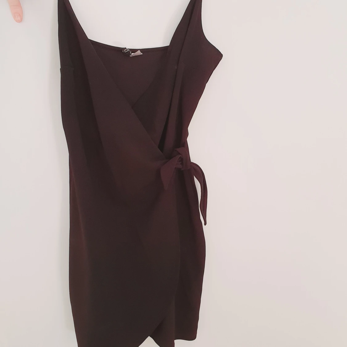 Svart omlottklänning - 90