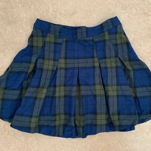 Academia aesthetic kjol - Superfin kjol med väldigt mycket academia aesthetic vibes. 