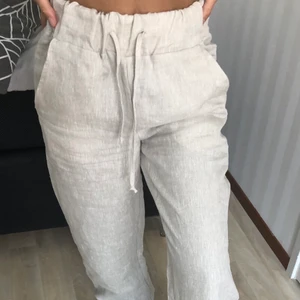 Adsgn linnebyxor - Köpta här på plick, helt nya och oanvända