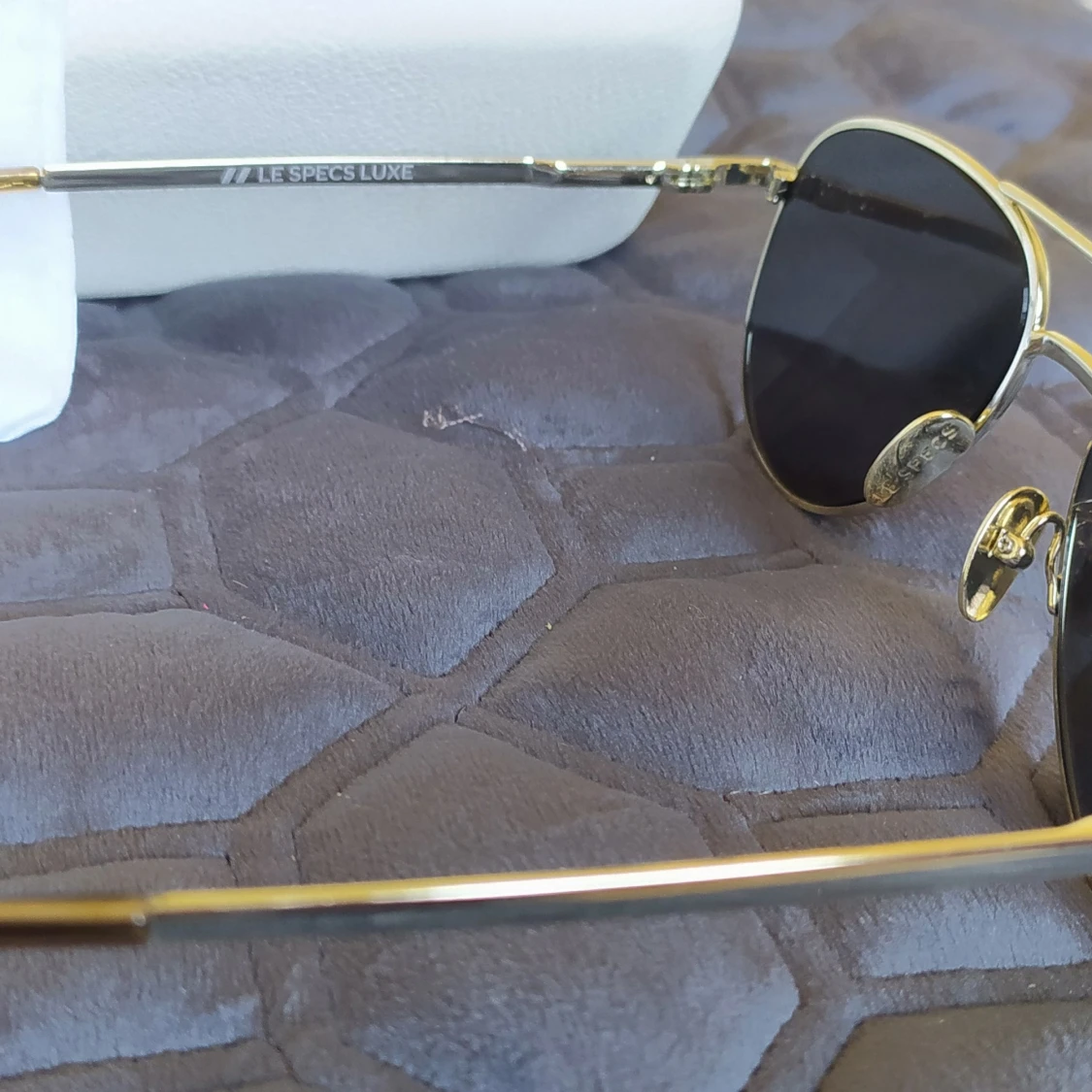 Le Specs solglasögon med fodral mm - 90