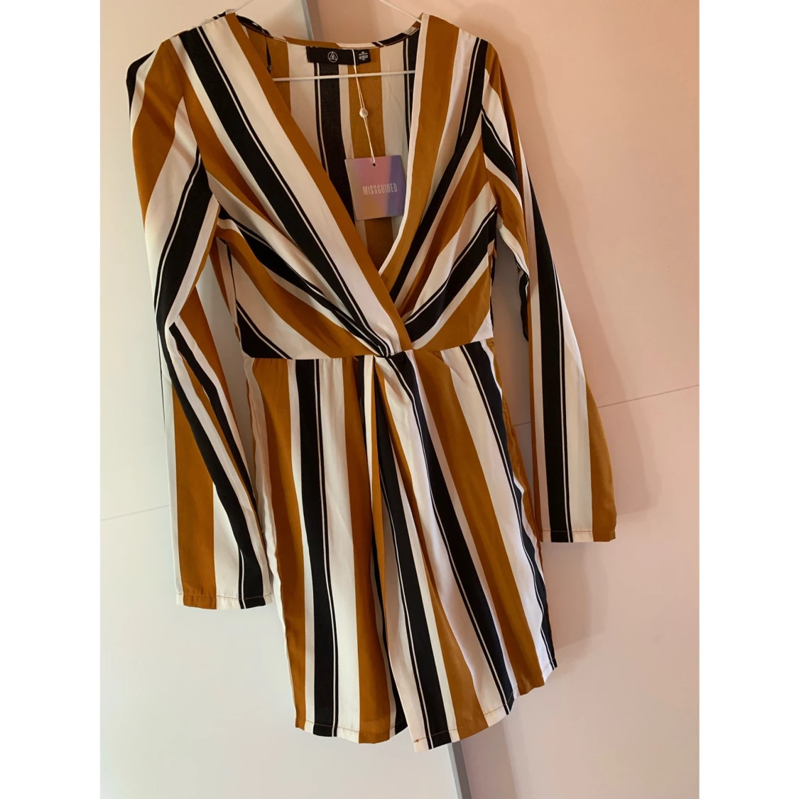 Missguided klänning 