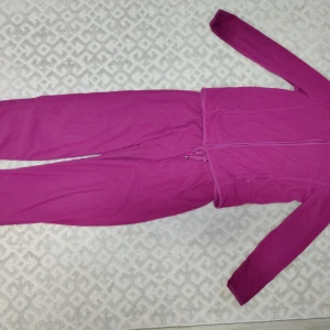 Esmara bijama storlek: M - Den passar bra med alla ålder.