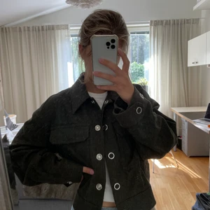 Mörkgrön jacka från & Other Stories - Jacka