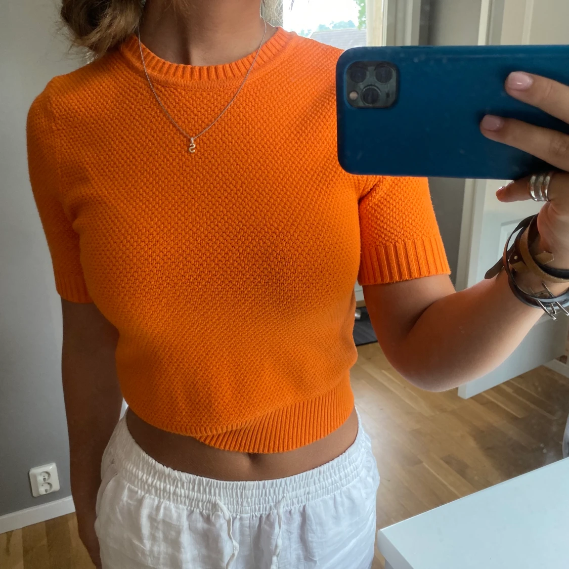 Orange tröja  - 90