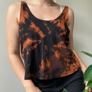 Tiedye linne - Säljer detta hemmagjorda blekta tiedye linne! ❤️