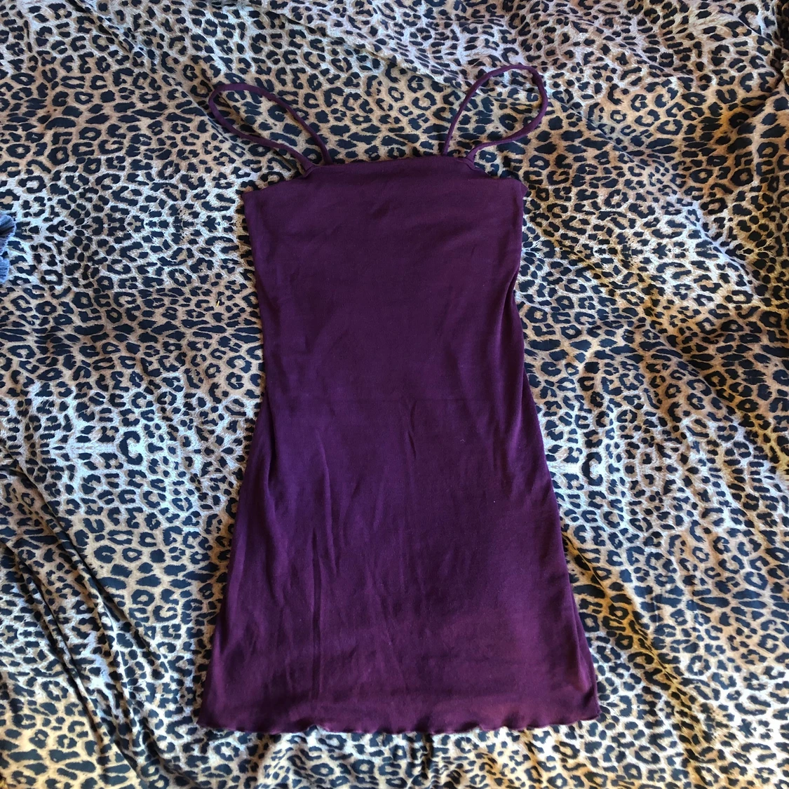 Vinröd tajt klänning