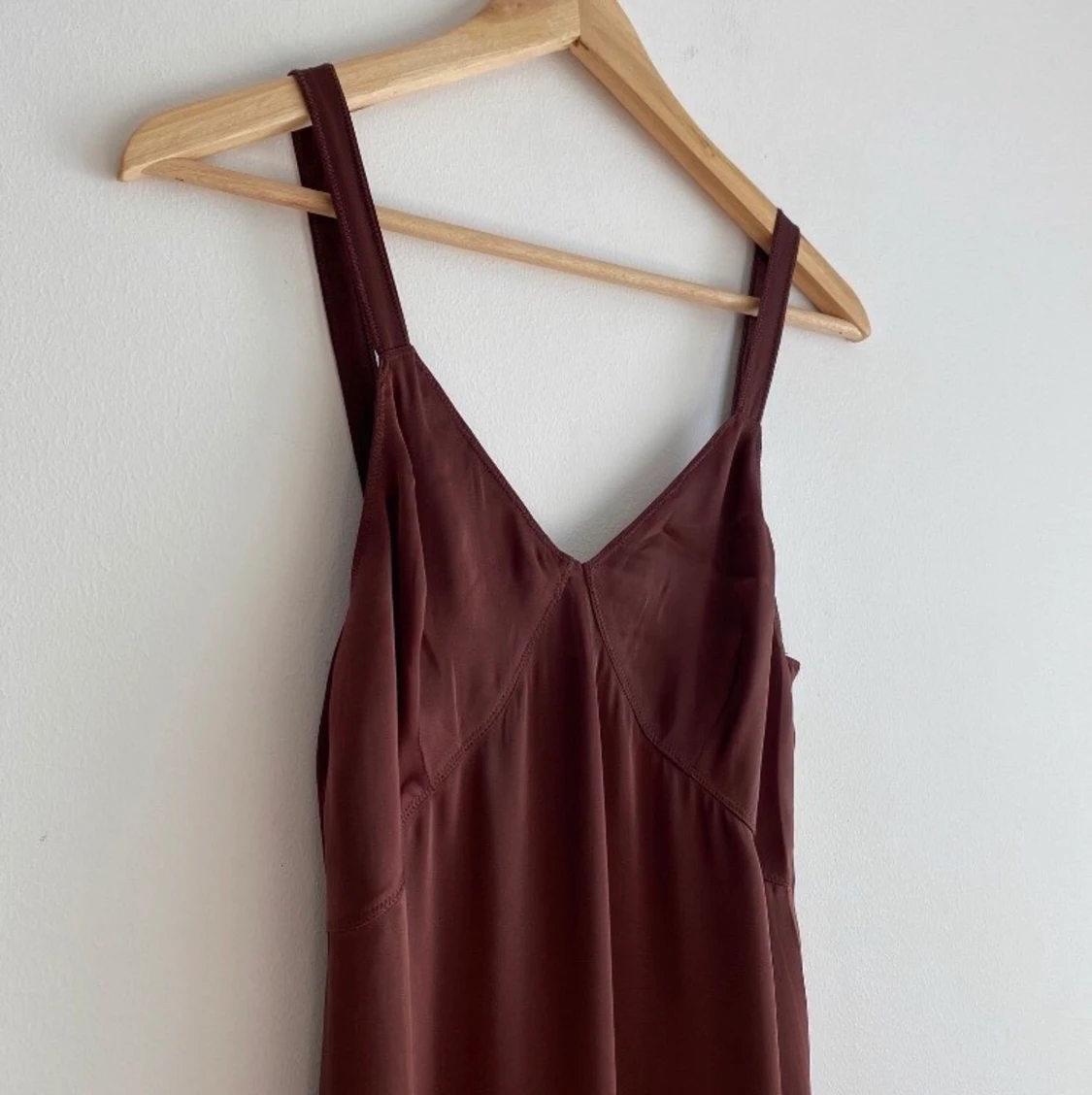 Satinklänning Arket