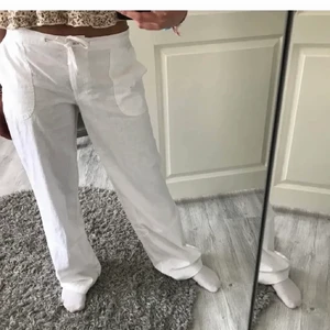 Linnebyxor  - Superfina långa linnebyxor!💕 säljer då jag har andra par jag använder mer. Dessa är endast använda en gång!(lånade bilder)  EGNA BILDER PÅ MIN SENASTE ANNONS, det gick ej att lägga in mina egna i efterhand  :)