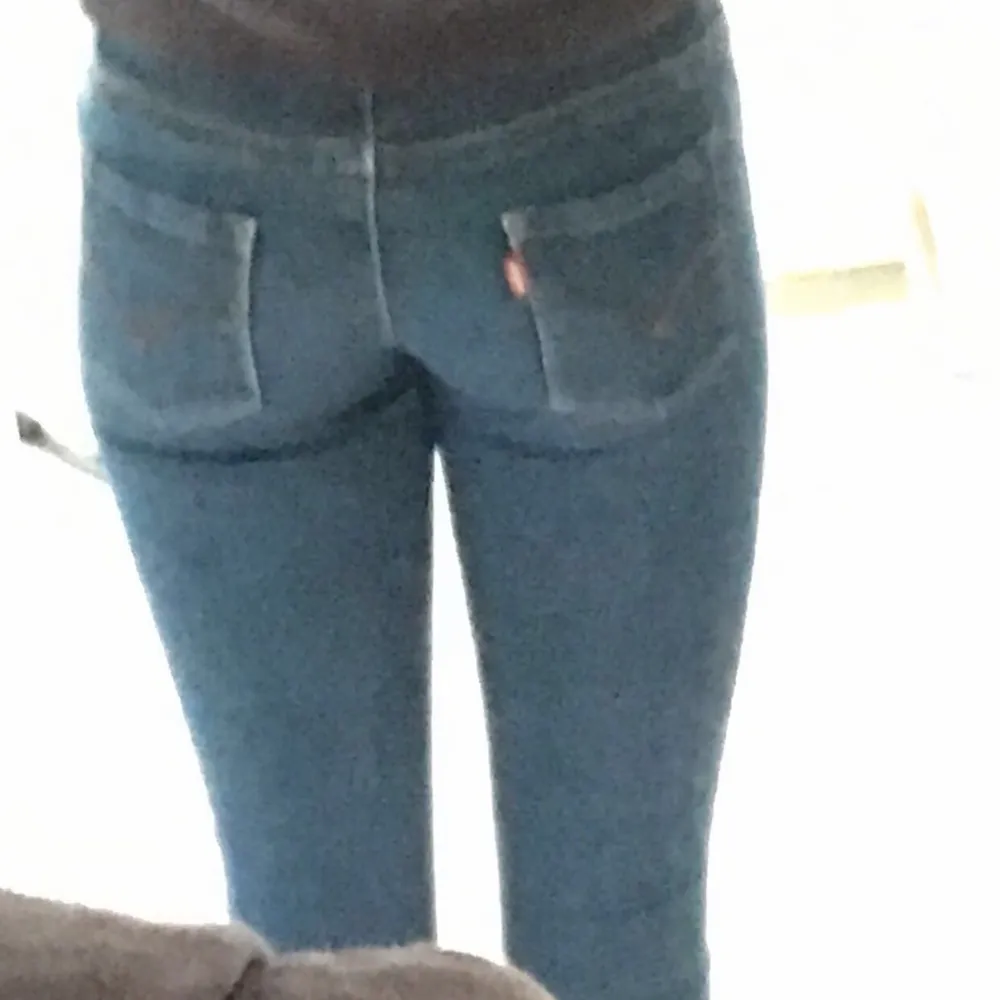 Levis jeans i färgen blå.  Modell: 710 super skinny ( Säljer för att de har blivit för små). Jeans & Byxor.