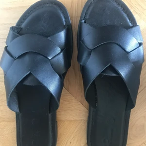 Sandaler ifrån Rizzo!  - Köpte dem förra året för 500kr. (Ord. 999kr) knappt använda. Inte min stil. Impulsköp 😎 säljer för 250!