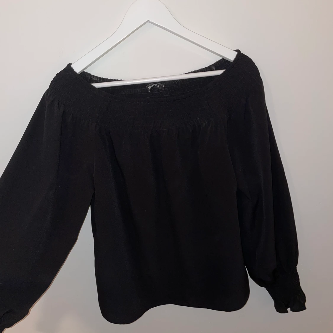 Off shoulder blus - 90