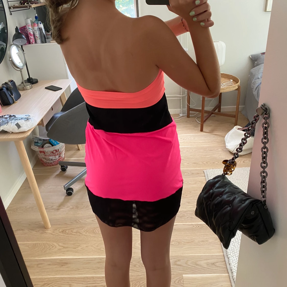 Färgglad klänning  - 90