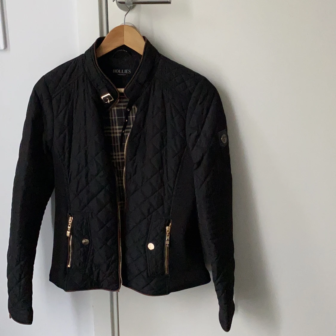 HOLLIES Jacka 