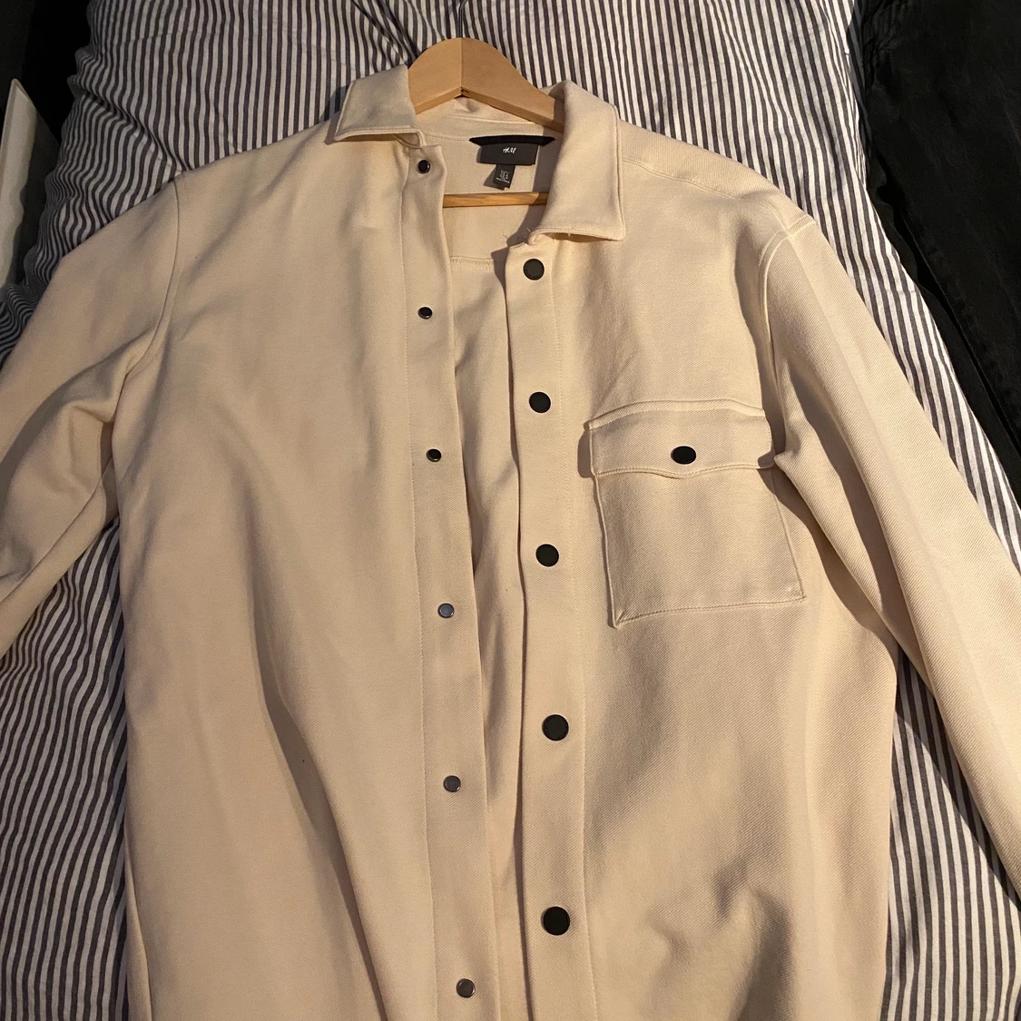 Helt oanvänd beige overshirt/jacka