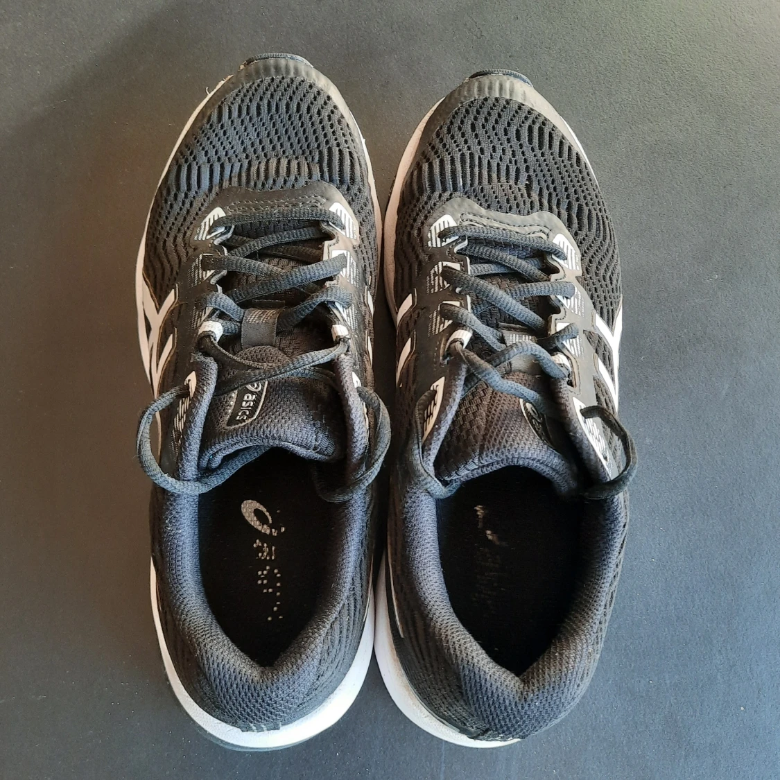 Asics GT-1000 strl 40 - 90