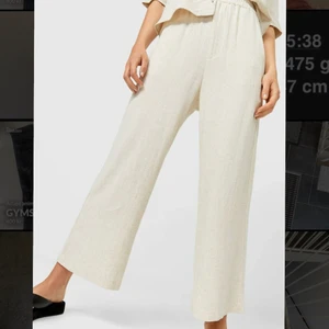 Linne byxor - Säljs pga att jag råkat beställa 2 st.  Nypris: 259kr på zalando  Egna bilder kan skickas😊