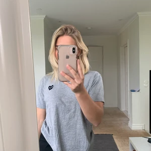 Comme des garcons t-shirt  - PLAY comme des garcons t-shirt, bra skick 