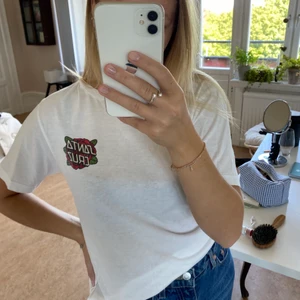 Skön t-shirt - En så skön t-shirt som inte kommer till användning. Strl S! ❤️‍🔥