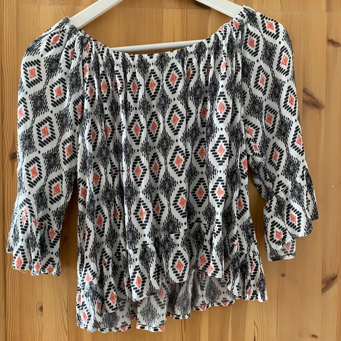 Somrig blus från Cubus, strl 164