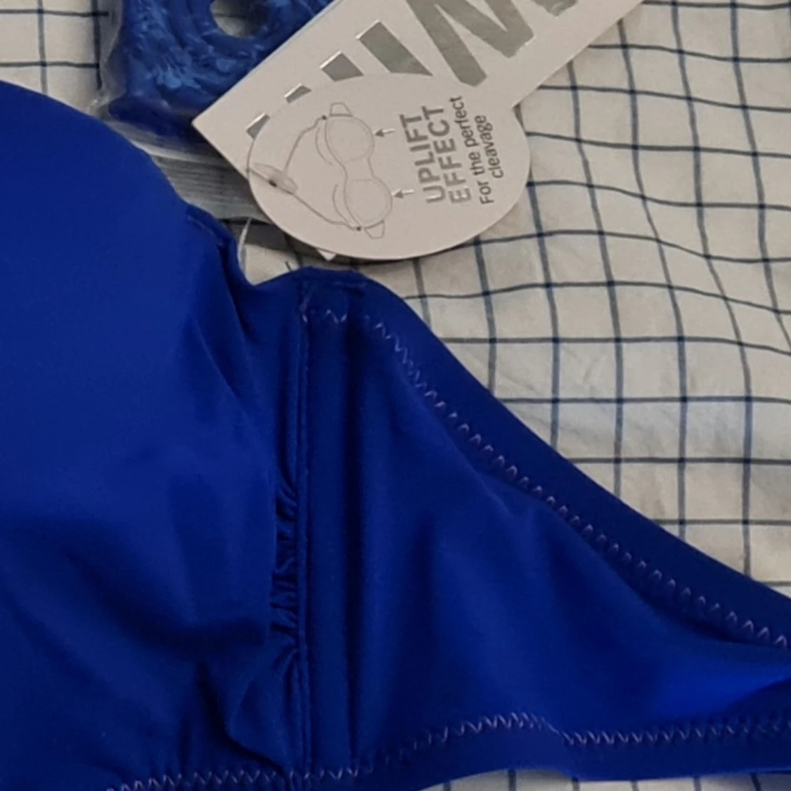 Bikiniöverdel från Cubus, storlek 40