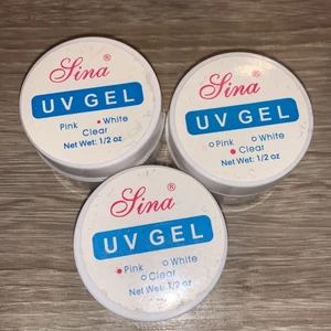 Nagelgelé  - Säljer 3 st Nagelgeler. Pink, Clear och White. Alla använda 1 gång. MÖTS ENDAST UPP I STOCKHOLM Alla för 110kr