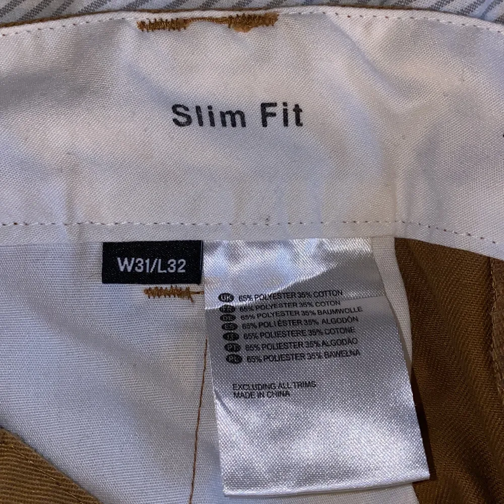 Bruna dickies workpants slim fit i storlek 31/32. Inte använda mycket alls!🤎. Jeans & Byxor.