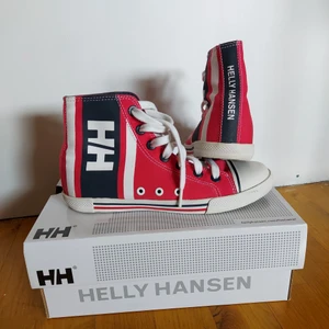 Nya Helly hansen skor  - Helly Hansen Navigare Salt (tror jag) skor stl 37,5 i absolut nyskick. Kan skickas.