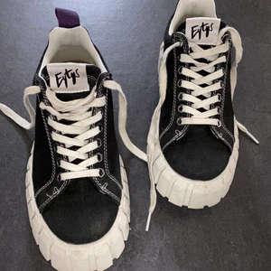 Eytys odessa  - Säljer ett par eytys odessa sneakers i storlek 36. Bra skick och köpare står för frakt. 