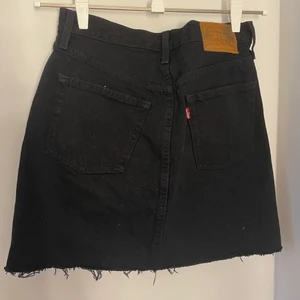 Levis kjol - Kjol från Levis i storlek 26!💓